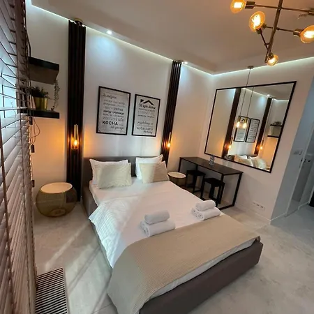 Pawia Charming * Warsaw